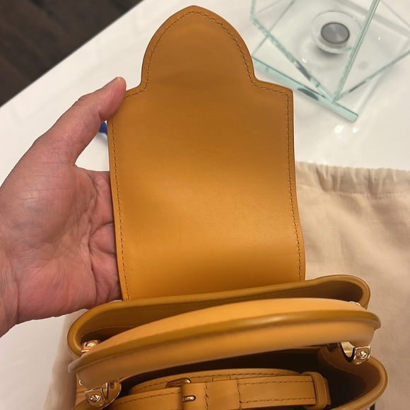 NEW **RARE** ** LIMITED EDITION**Authentic Louis Vuitton Capucines Mini - Picture 12 of 17